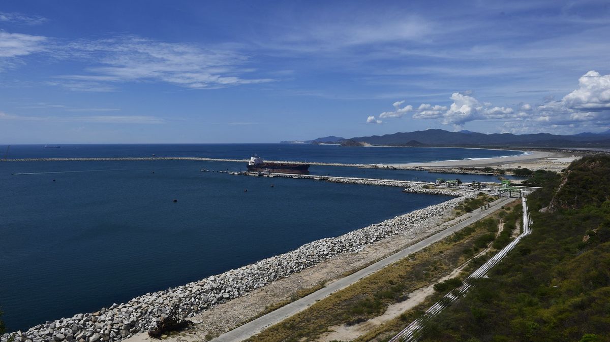 Fotky: Mexiko staví mezioceánský koridor, má nahradit Panamský průplav